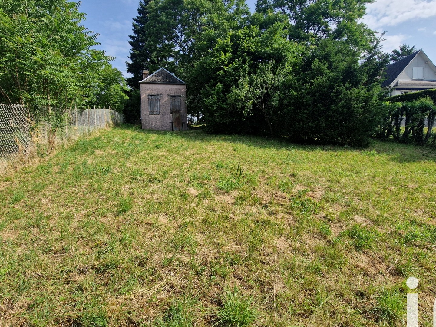 Terrain 1640 m²