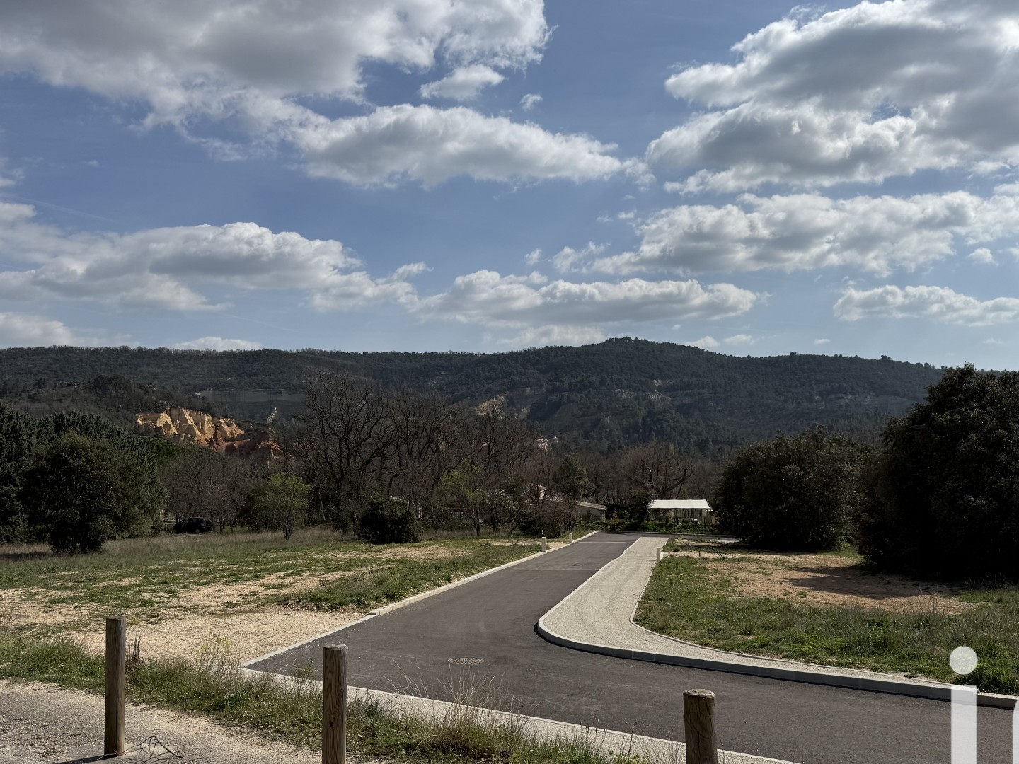 Terrain 1216 m²