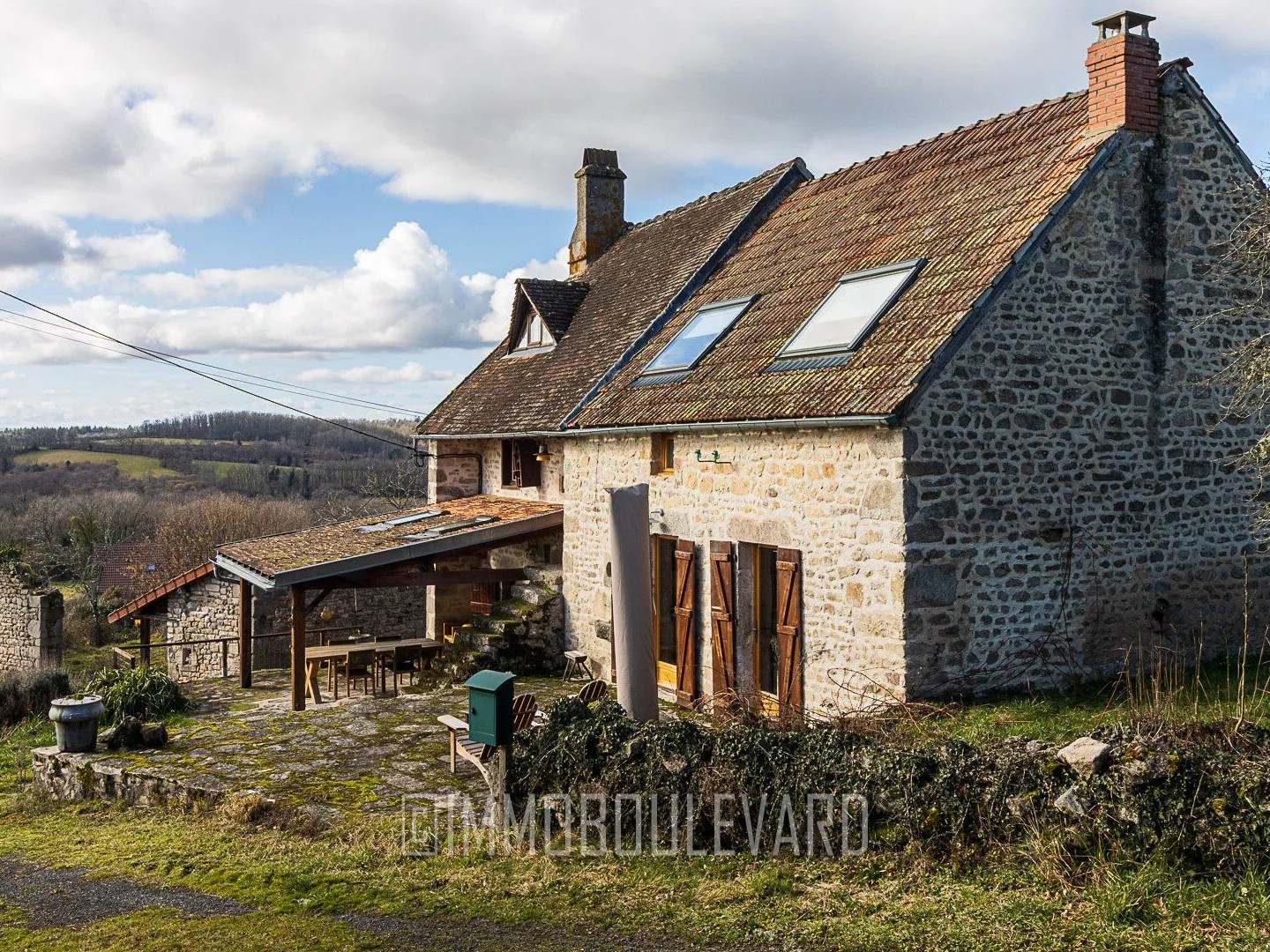 Maison à vendre - 6 pièces - 170m2 - Saint-Silvain-Sou... (23140)