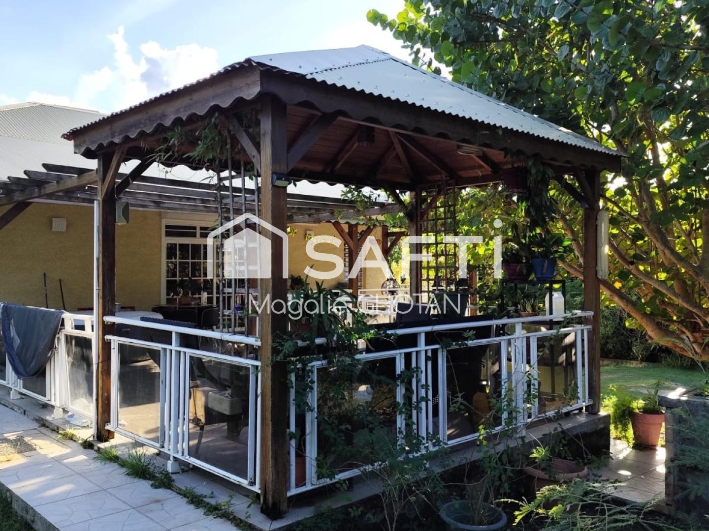 Maison à vendre - 2 pièces - 99m2 - Le Moule (97160)