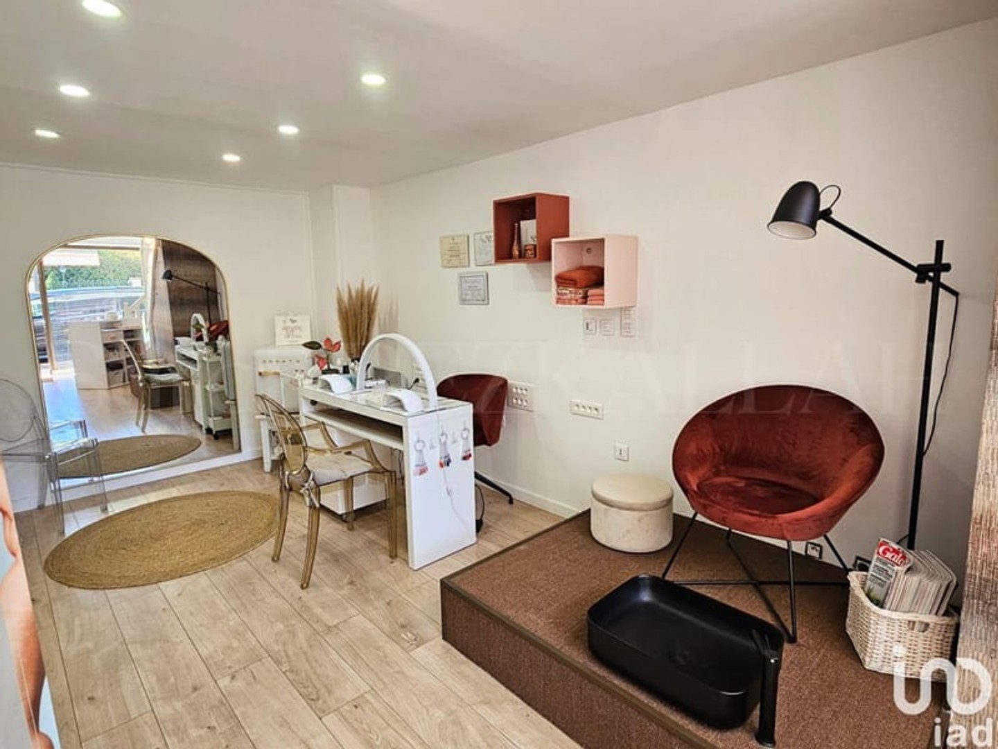 Immeuble commercial 39 m²