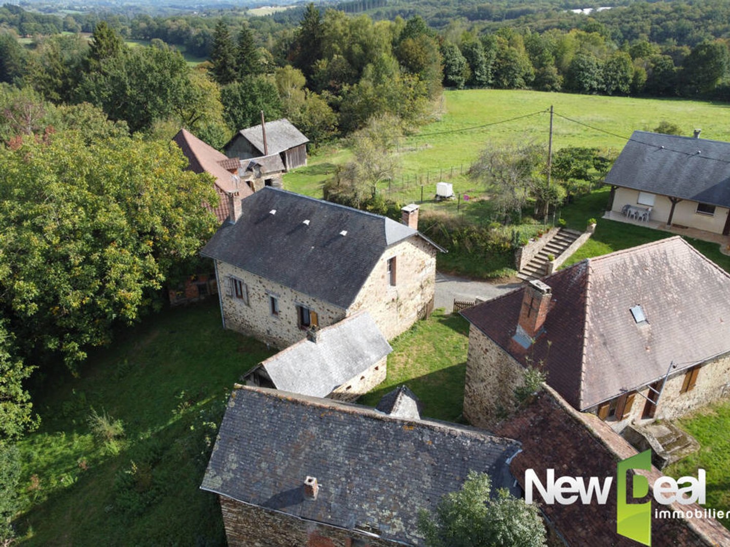 Ensemble immobilier sur env. 7 hectares