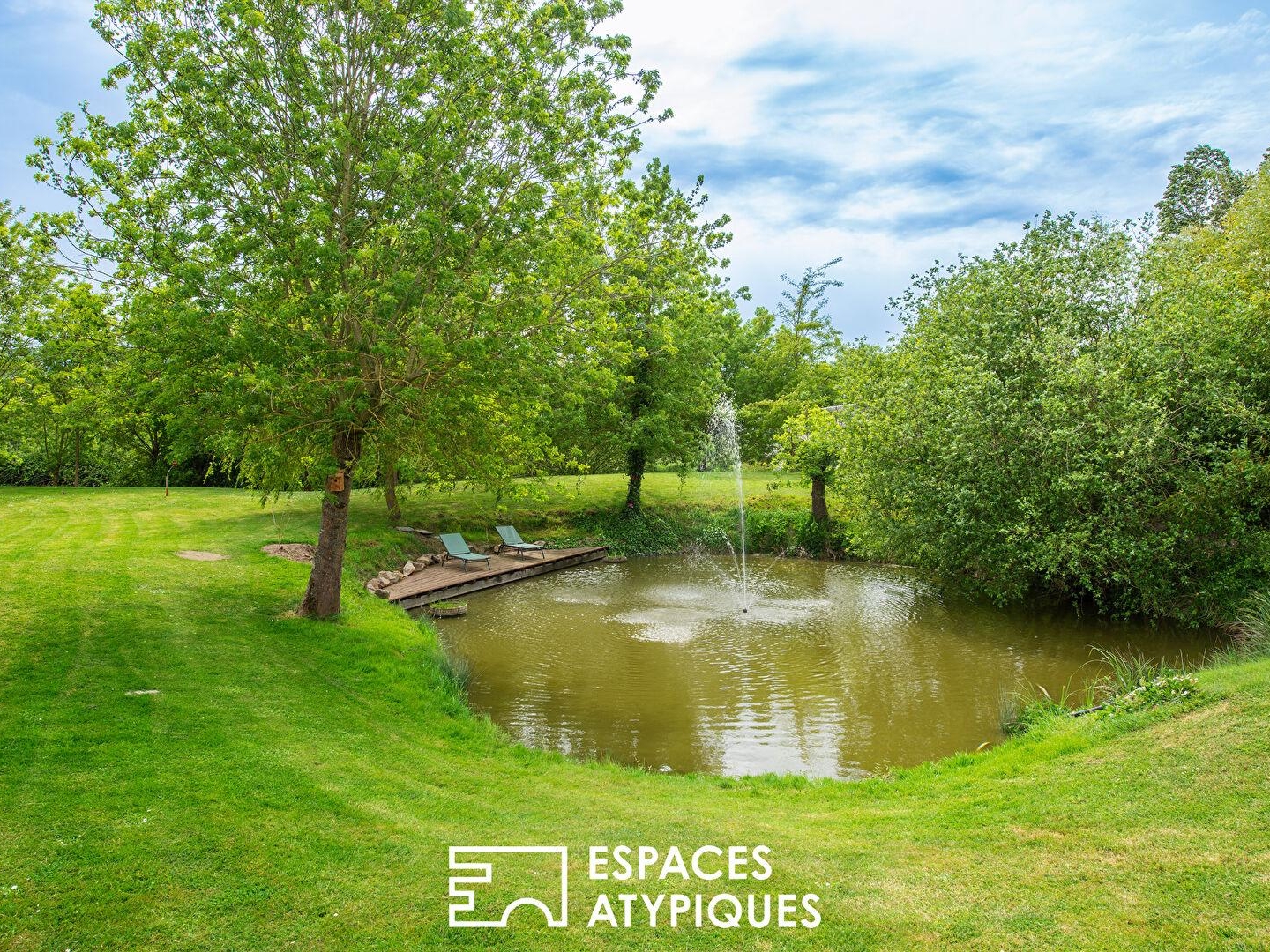 Propriété de charme au coeur de la nature avec gîtes et dépendances