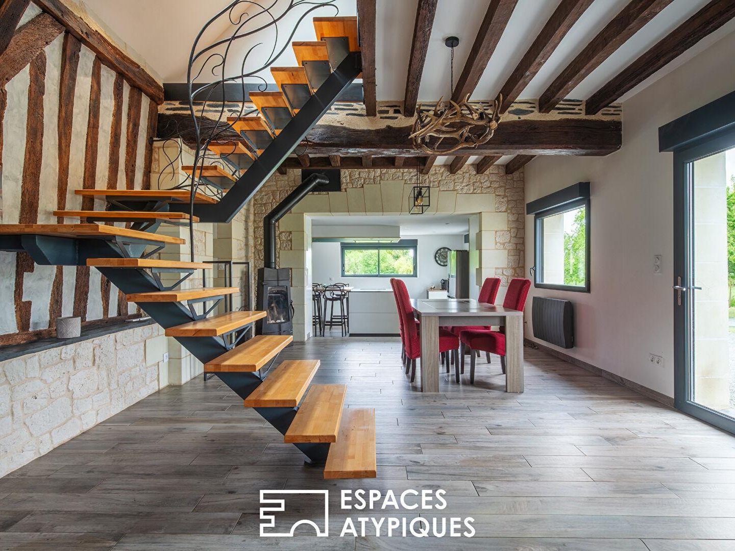 Maison à vendre - 7 pièces - 156m2 - Beaufort-En-Anjou (49250)