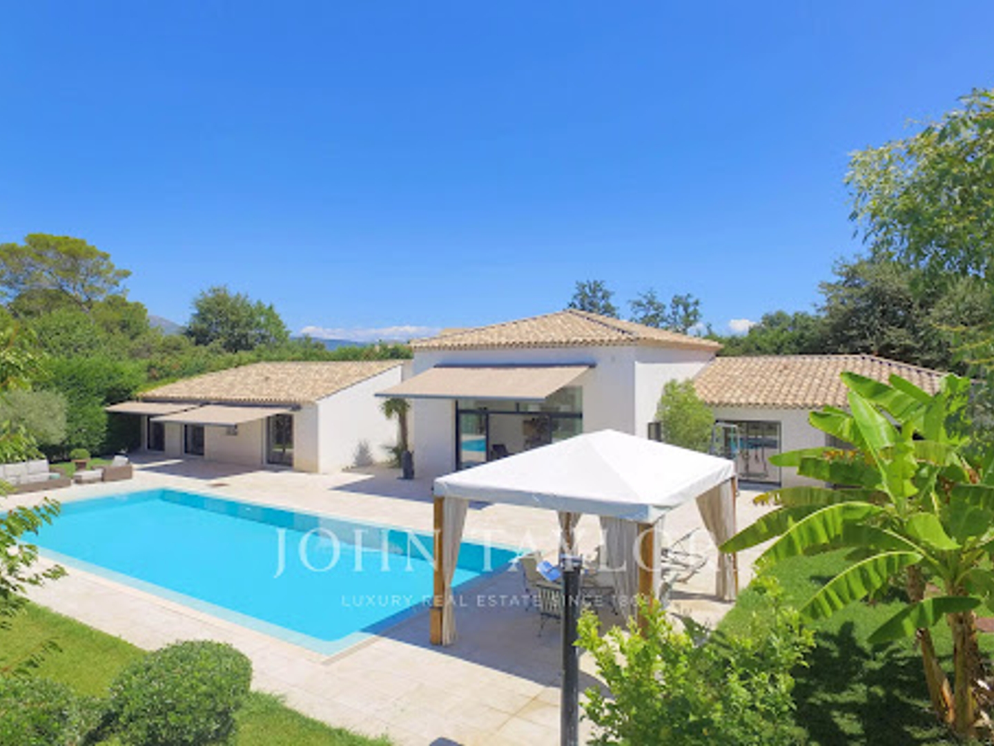 Maison 7 pièces 224 m²
