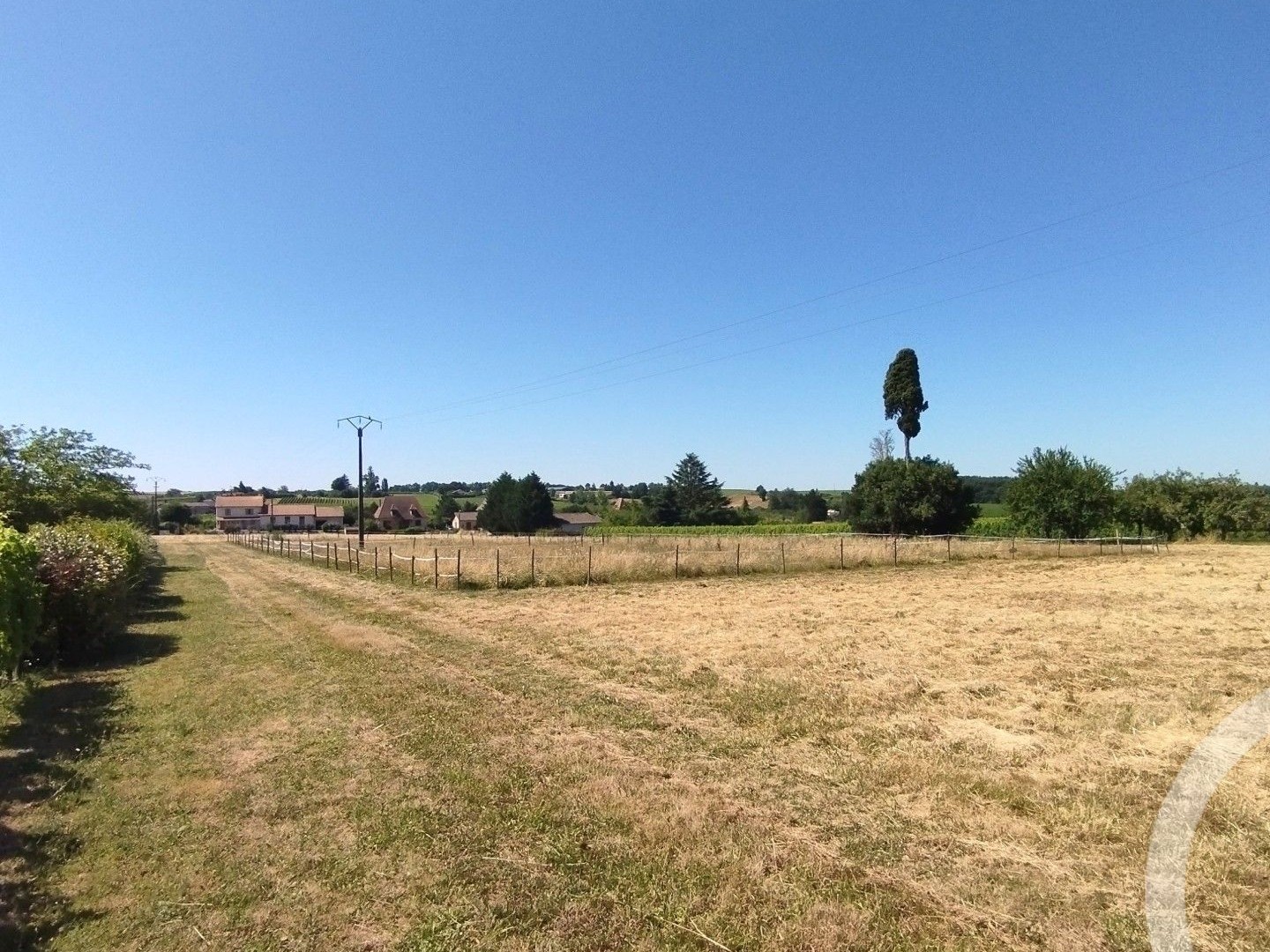 Terrain 10000 m²