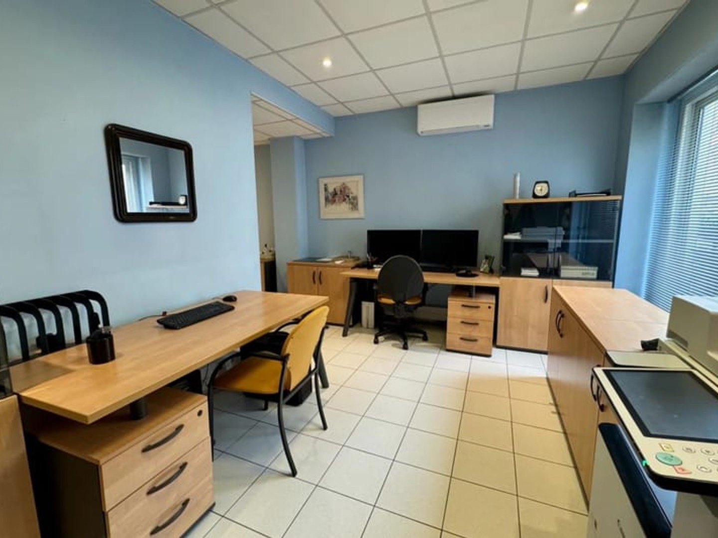 Surface de 175 M2 à usage mixte