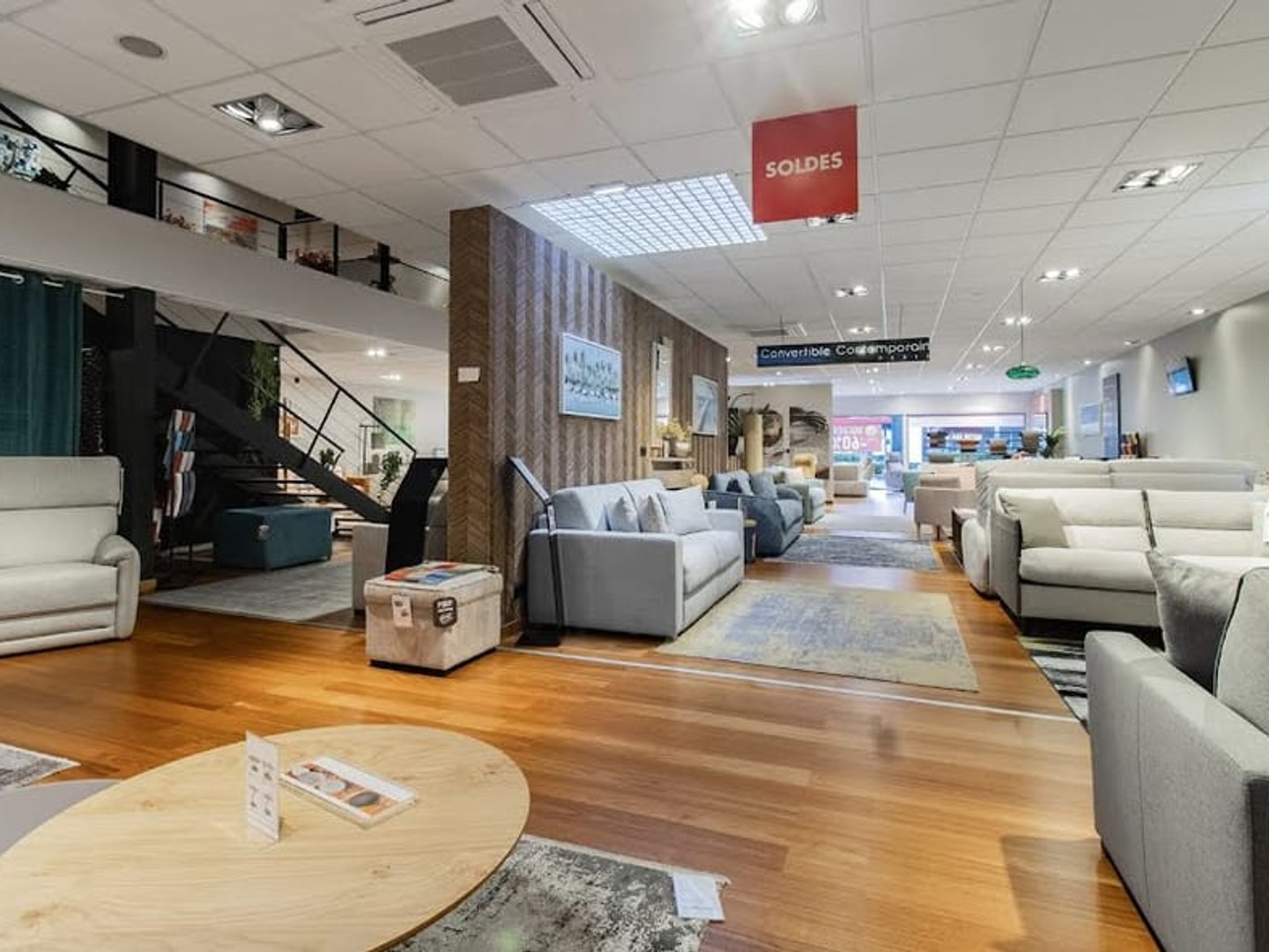 Local 388 m²