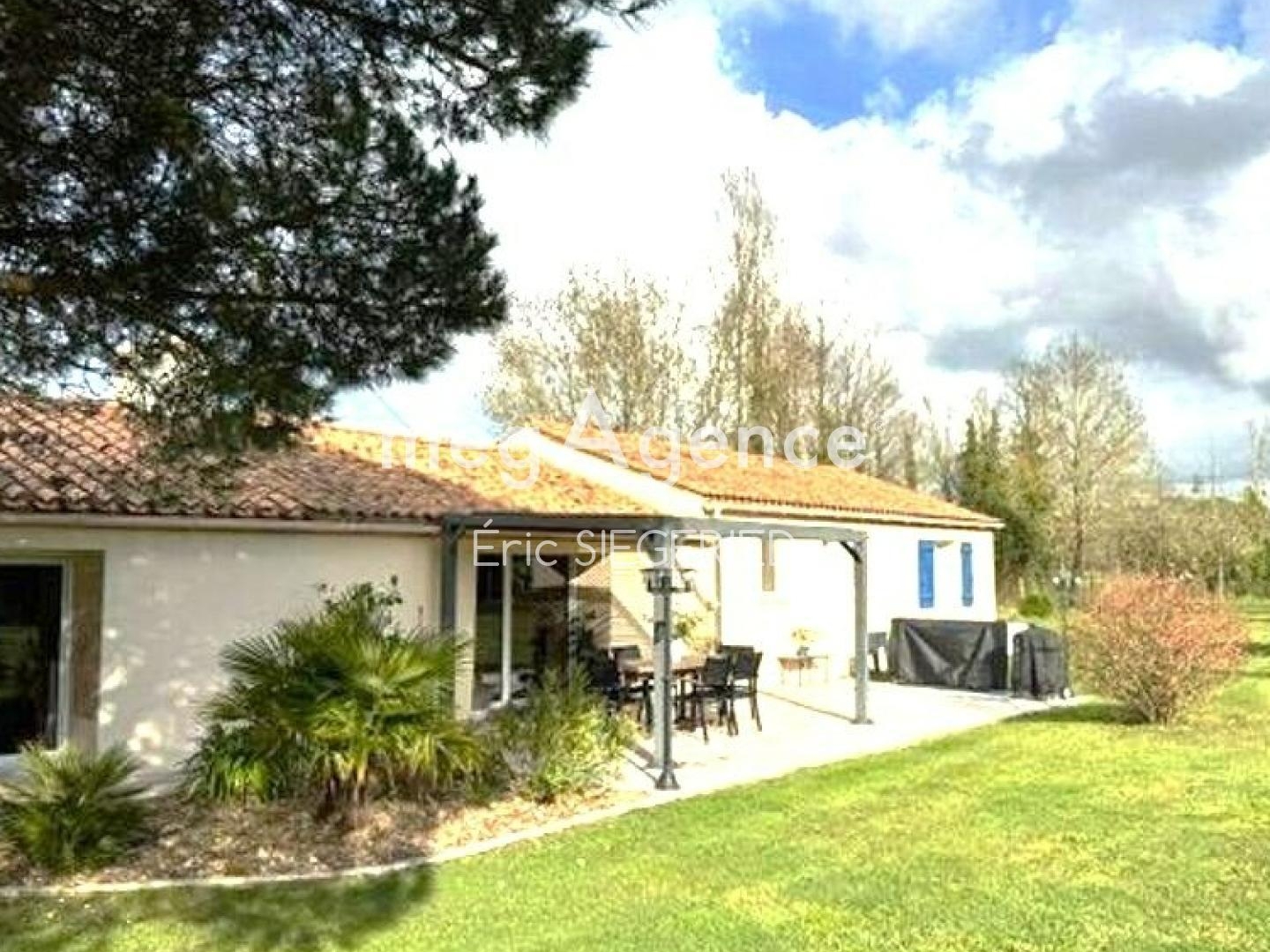 Maison à vendre - 5 pièces - 135m2 - Saint-Gervais (85230)