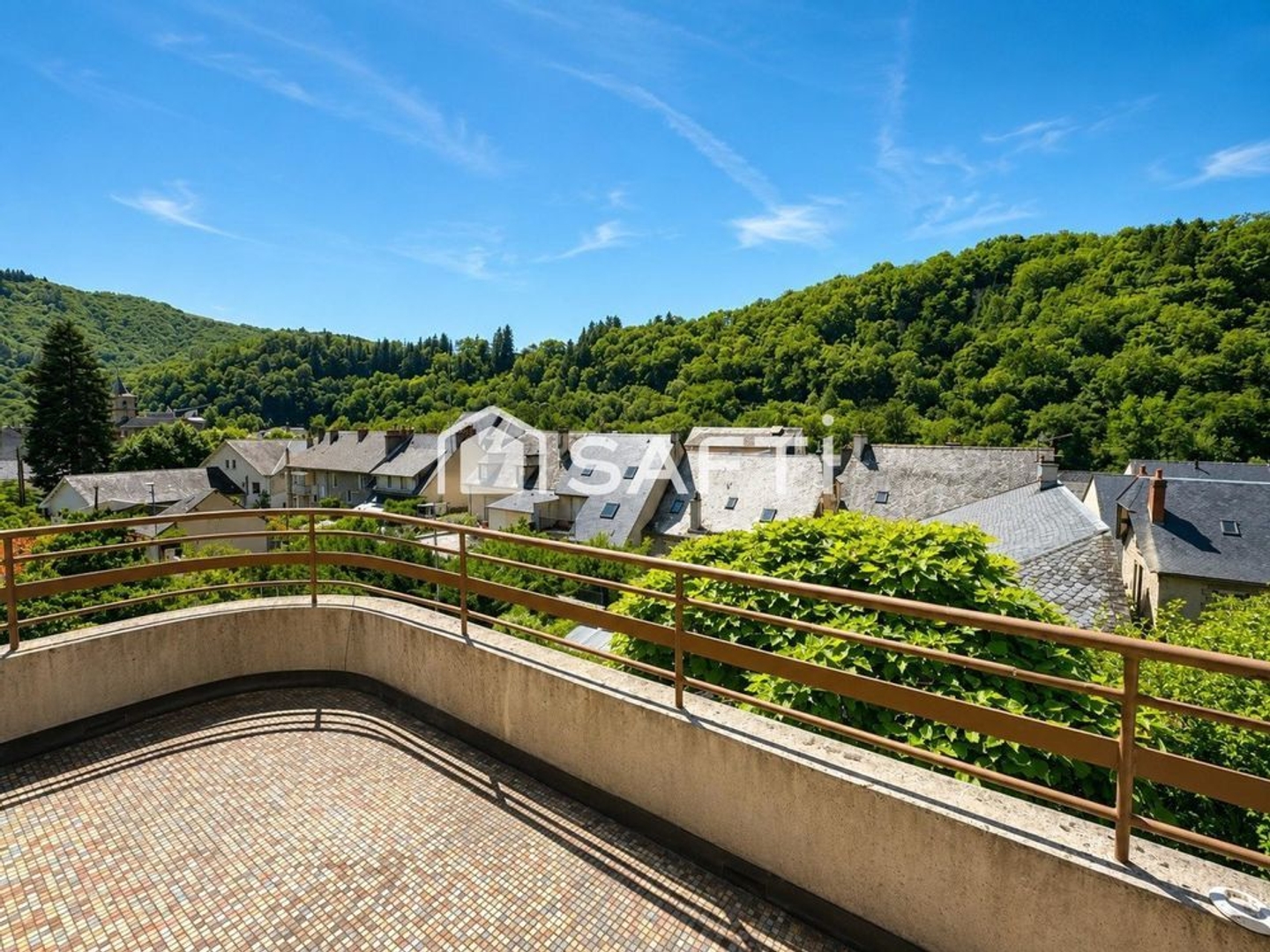 Maison individuelle au centre du village