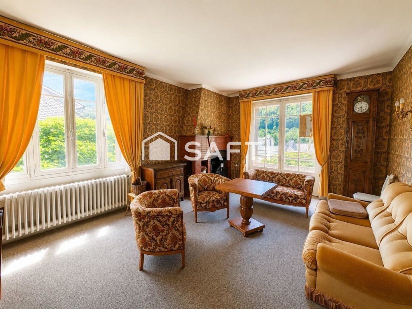 Maison à vendre - 7 pièces - 206m2 - Entraygues-Sur-Tr... (12140)