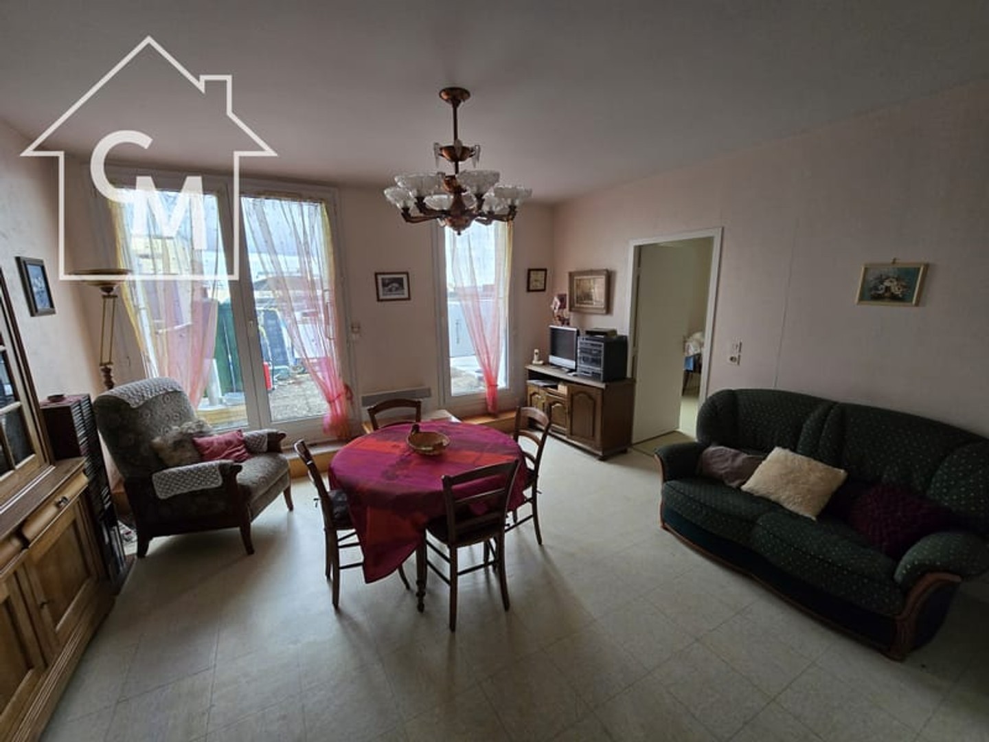 T2 terrasse dans résidence de services