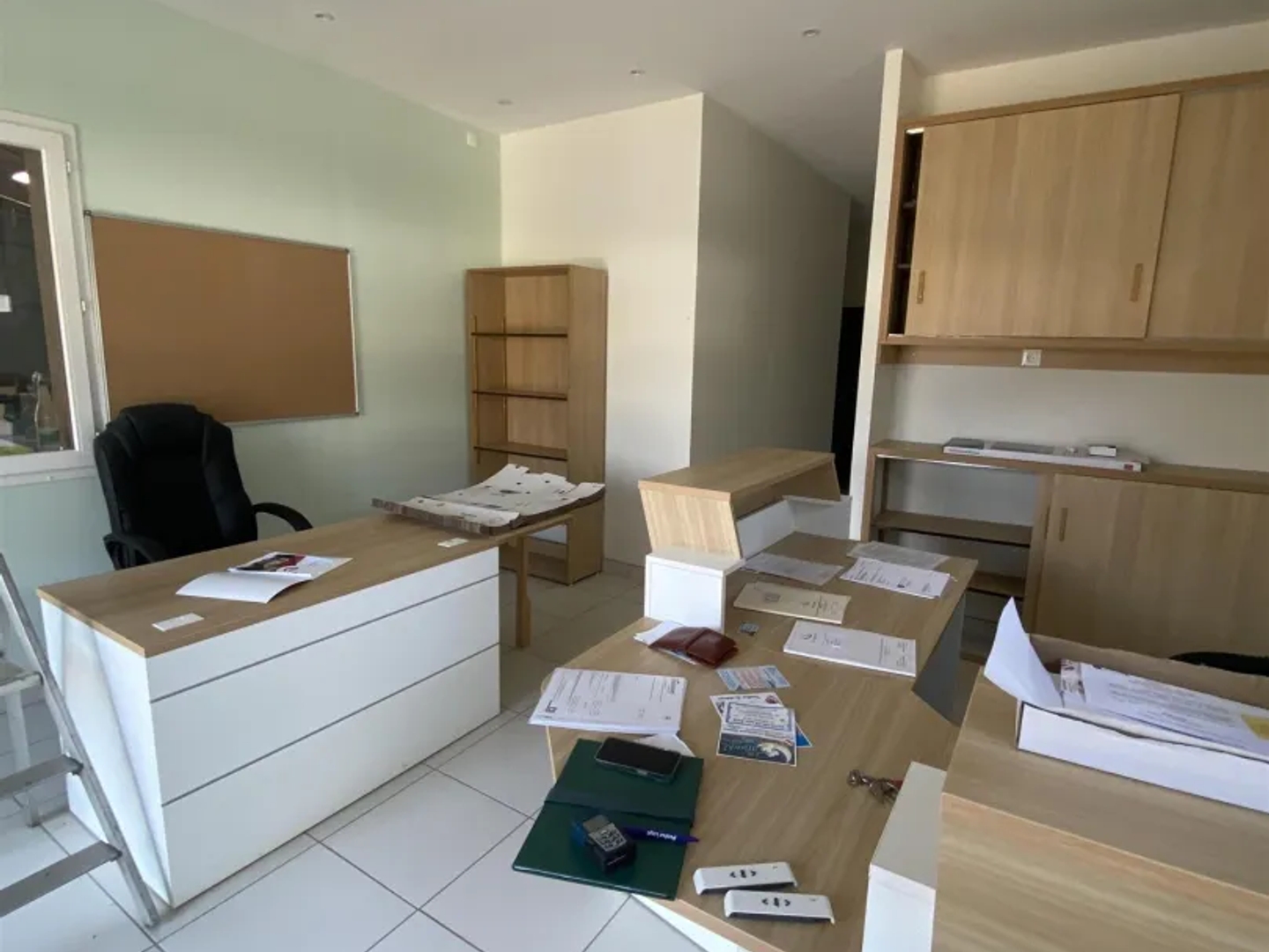Locaux à vendre - 403m2 - Tremblay-Les-Vill... (28170)
