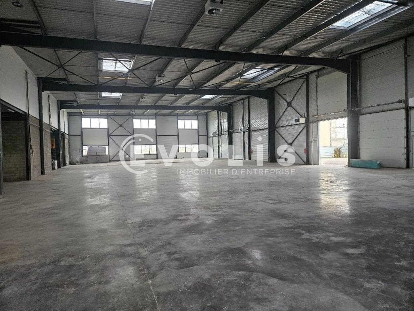 Locaux à vendre - 8828m2 - Villebon-Sur-Yvette (91140)