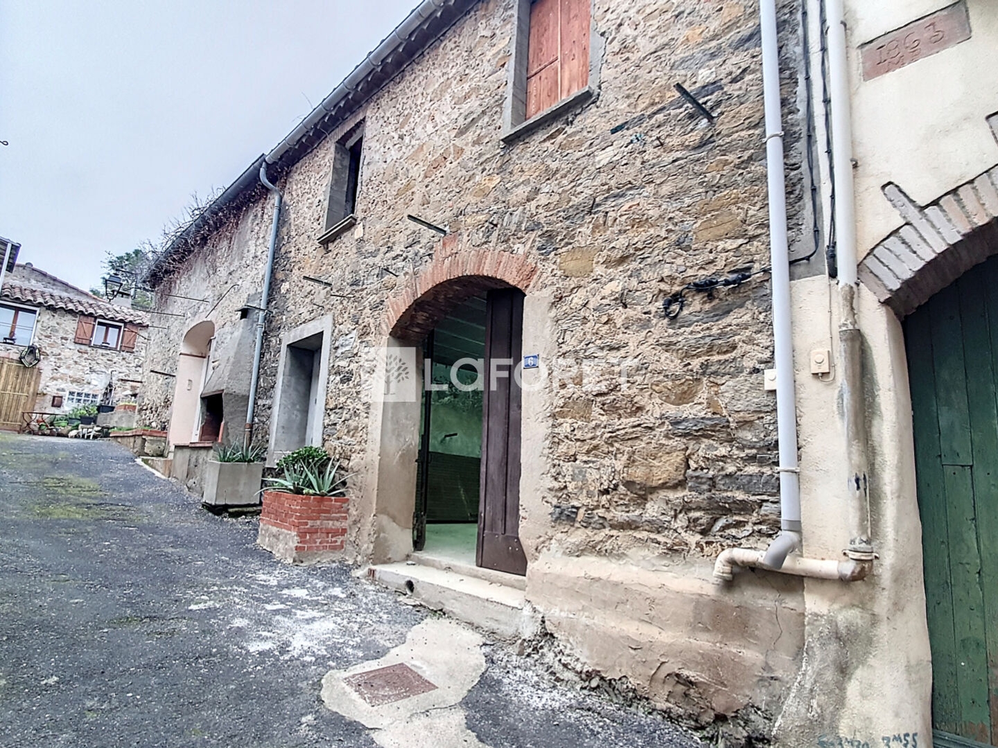 Maison à vendre - 4 pièces - 200m2 - Maury (66460)