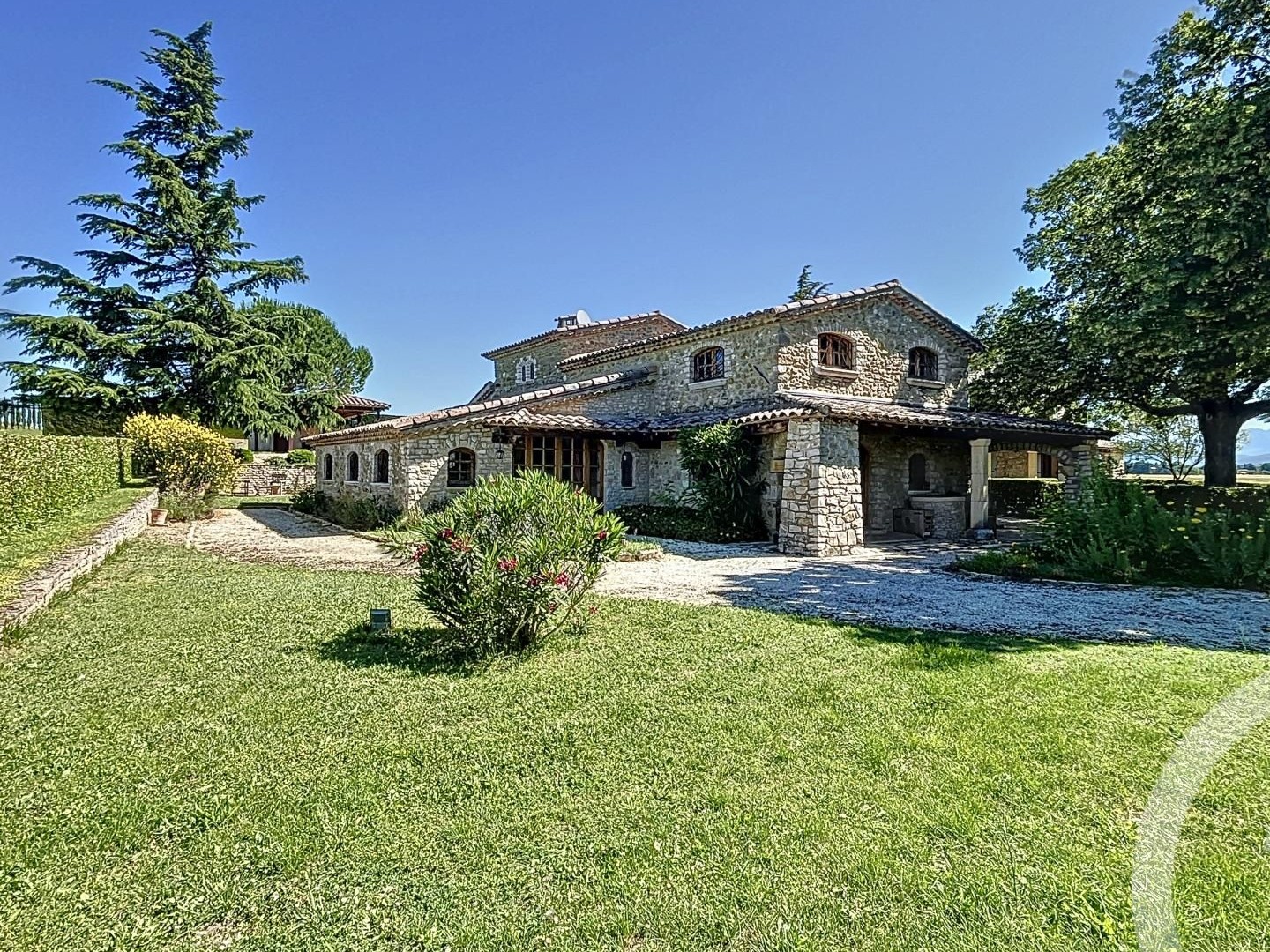 Maison 15 pièces 430 m²