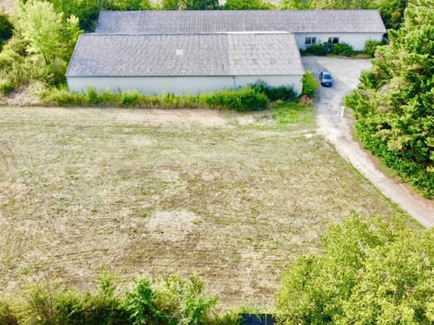 Immeuble commercial 6000 m²