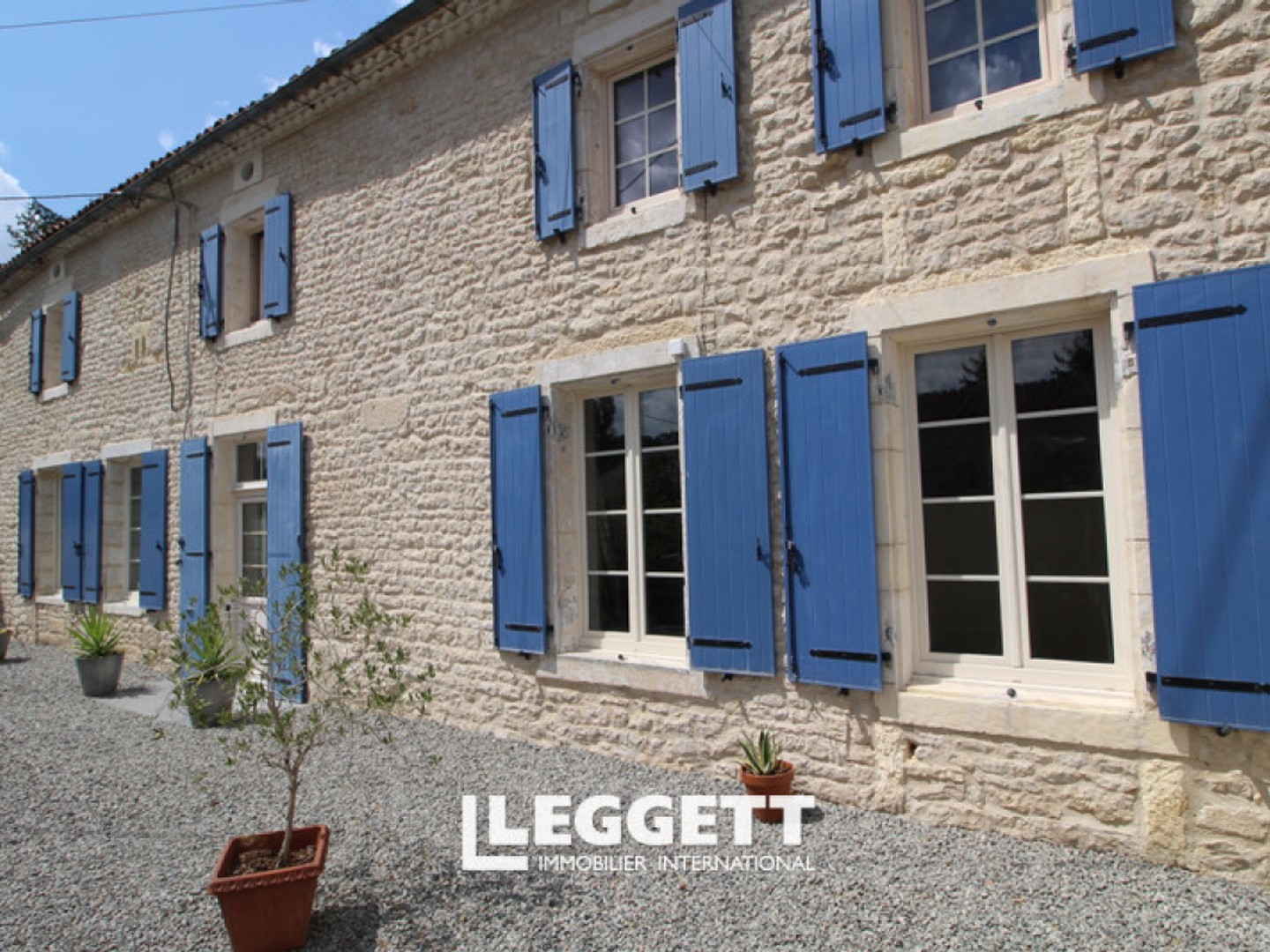 maison 10 pièce(s), LOIRÉ-SUR-NIE