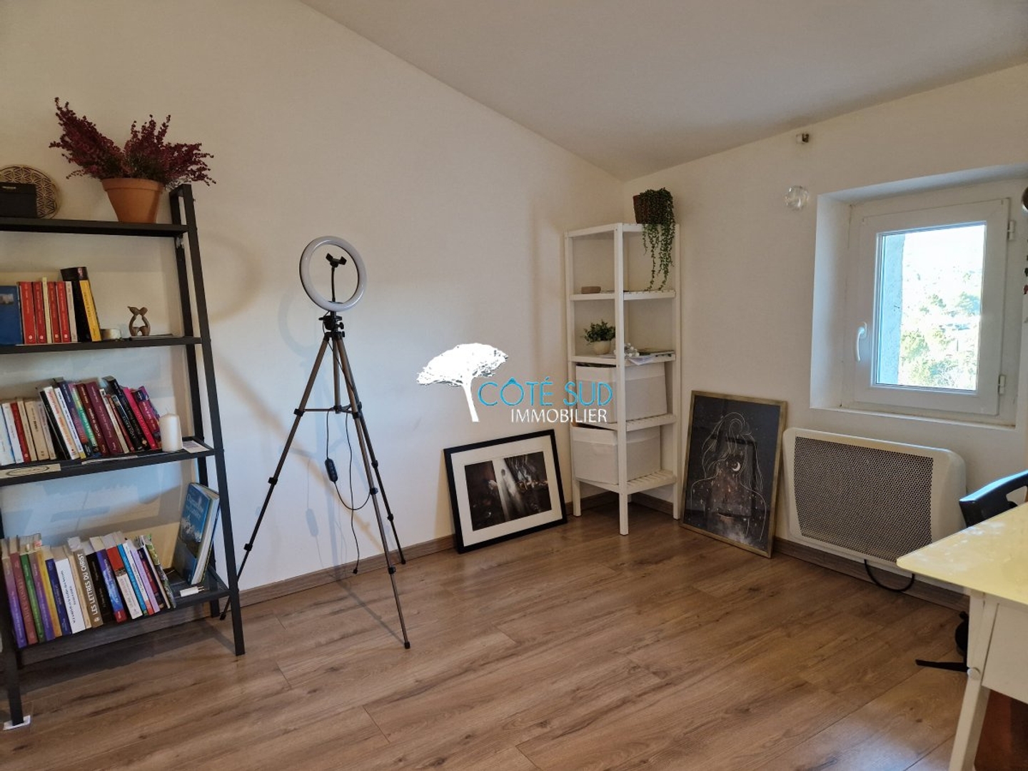 Maison à vendre - 3 pièces - 76m2 - Flayosc (83780)