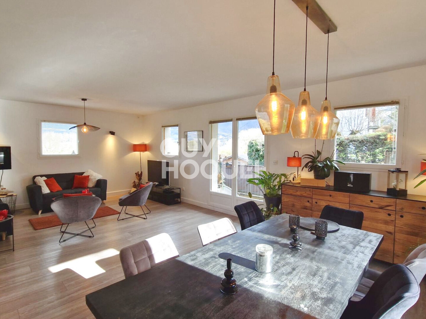 Appartement à vendre - 6 pièces - 140m2 - Viviers-Du-Lac (73420)