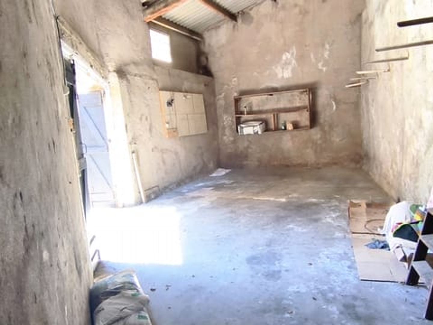 Parking / garage / box à vendre - 40m2 - Clermont-L'hérault (34800)