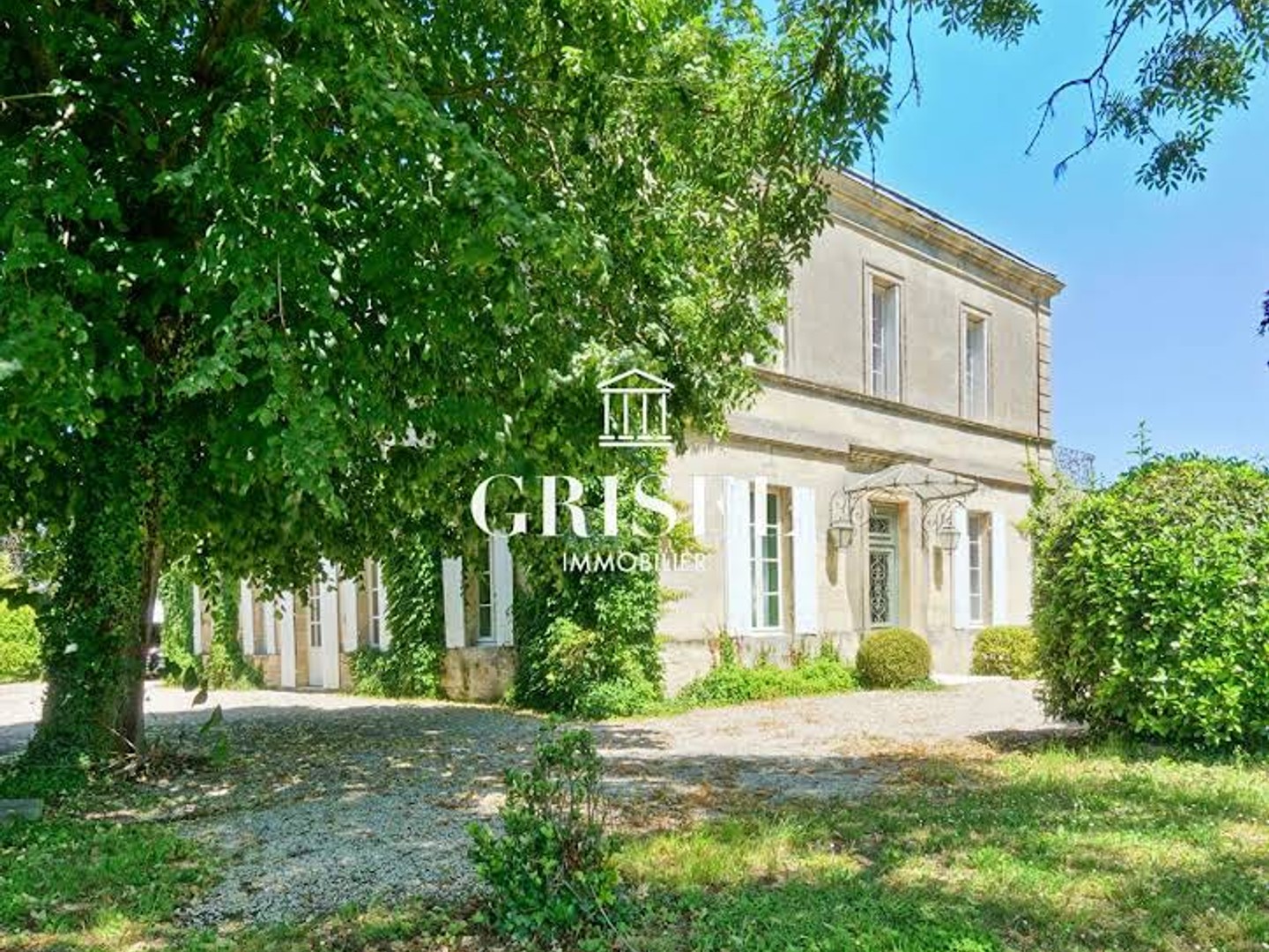 Propriété 10 pièces 441 m²