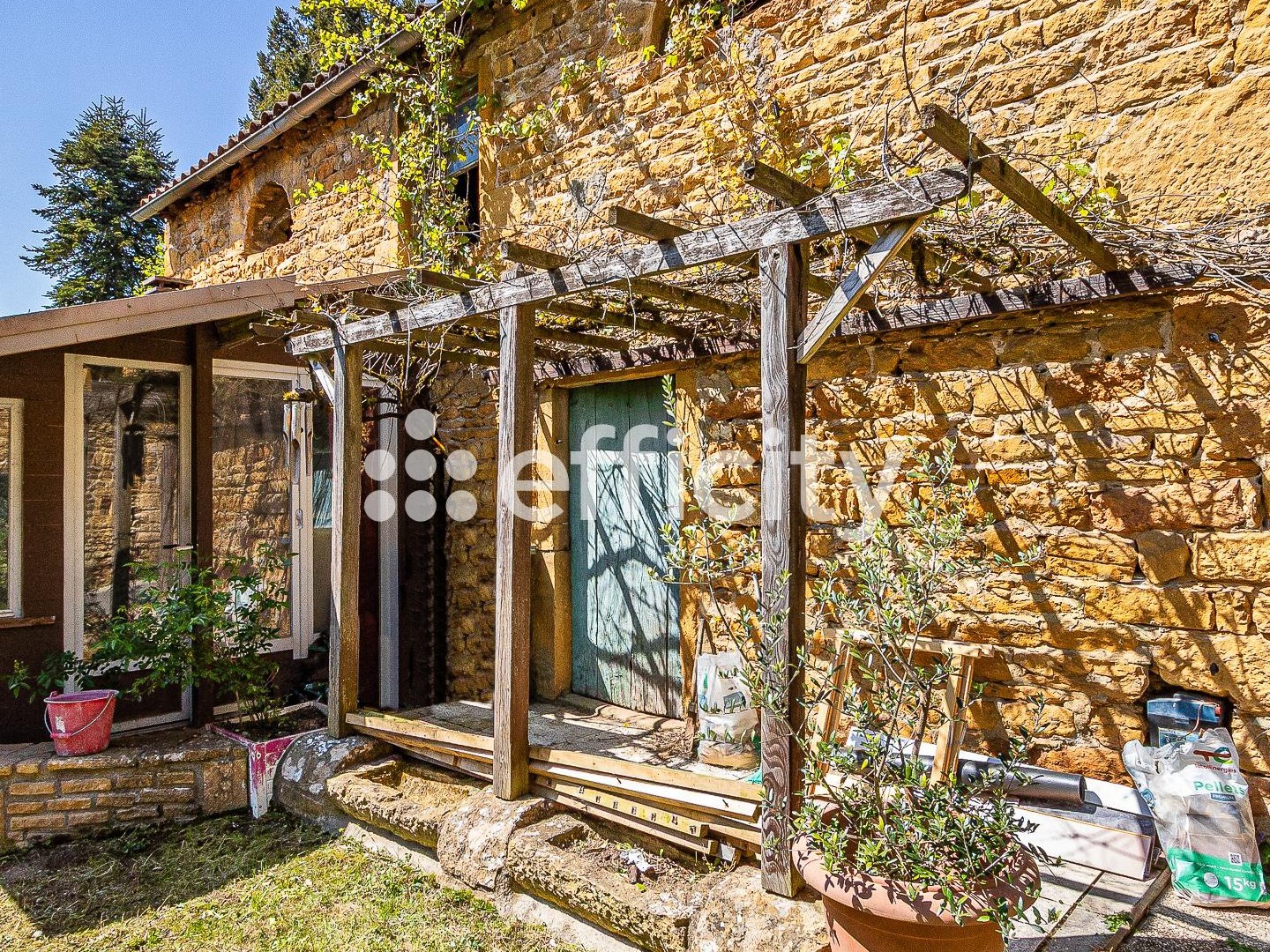 Maison 1 pièce 140 m²