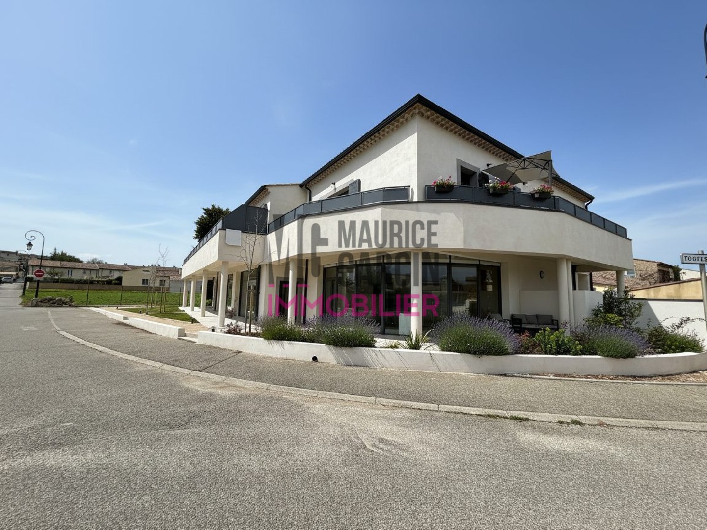 Local commercial 1 pièce 45 m²