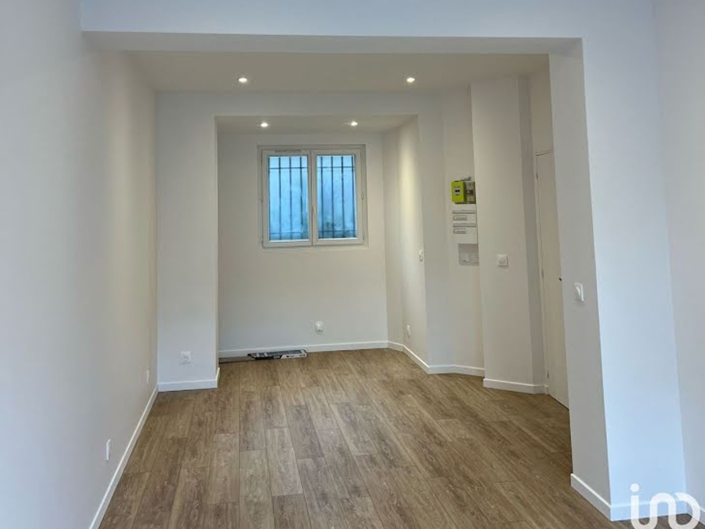 Commerce 25 m²