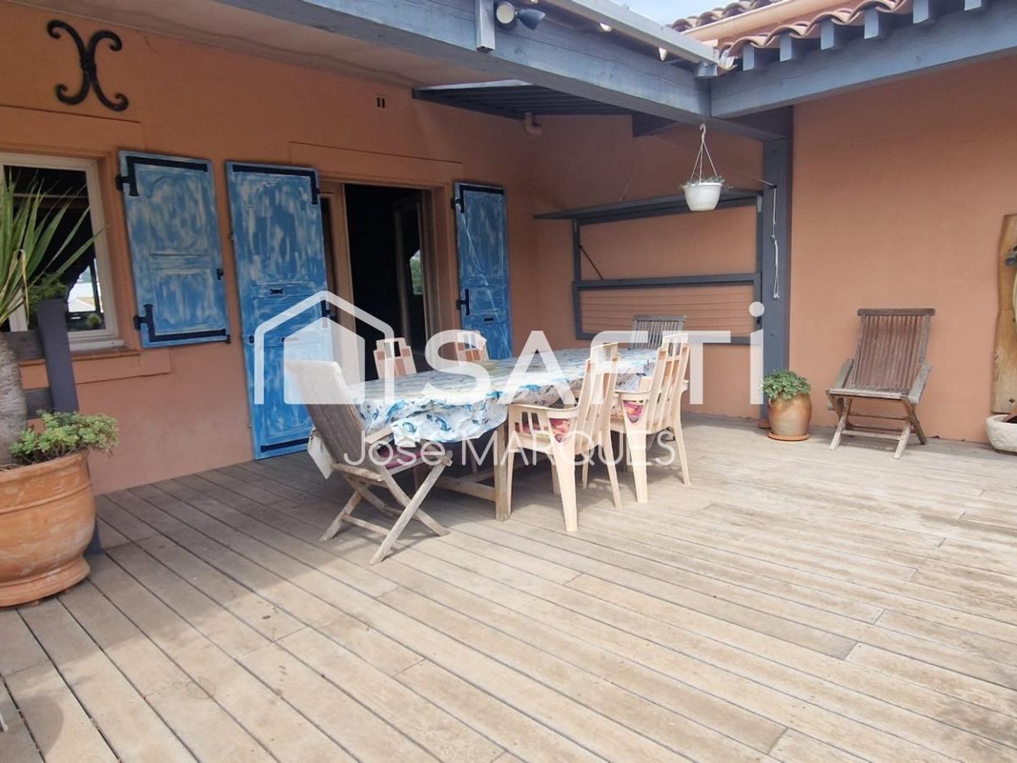 Appartement T5 153m² clim terrasse 40m² parkings