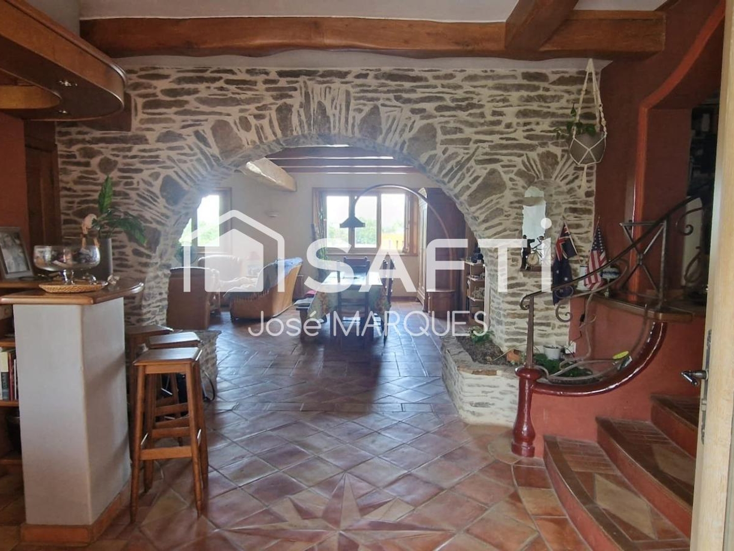 Appartement à vendre - 5 pièces - 153m2 - Cogolin (83310)