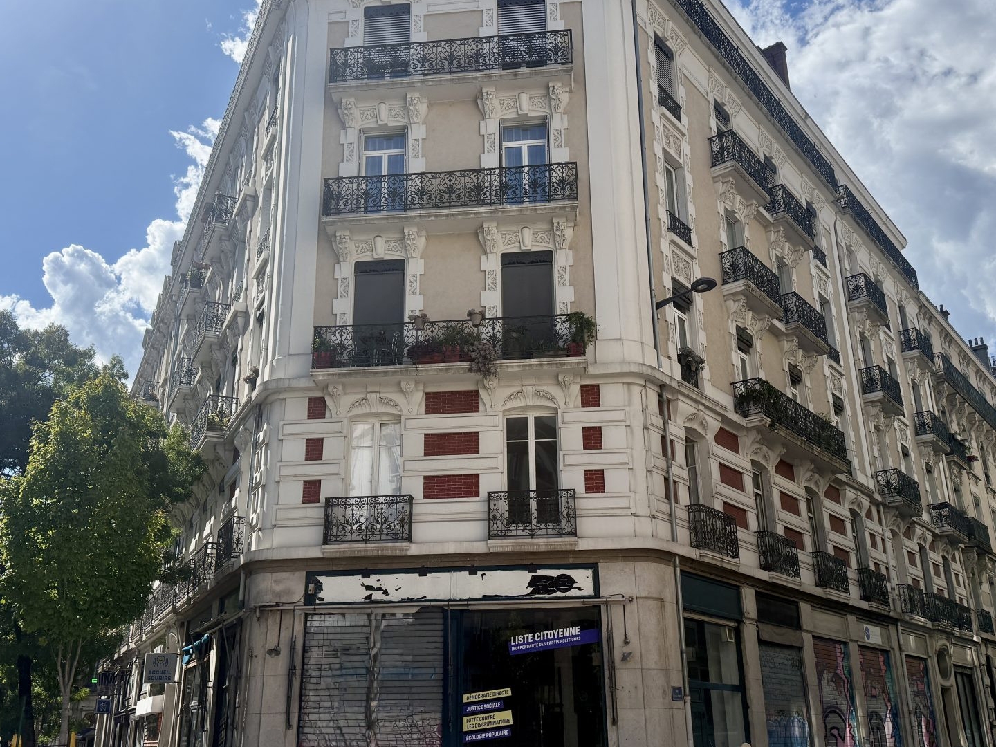 Bureau 112 m²