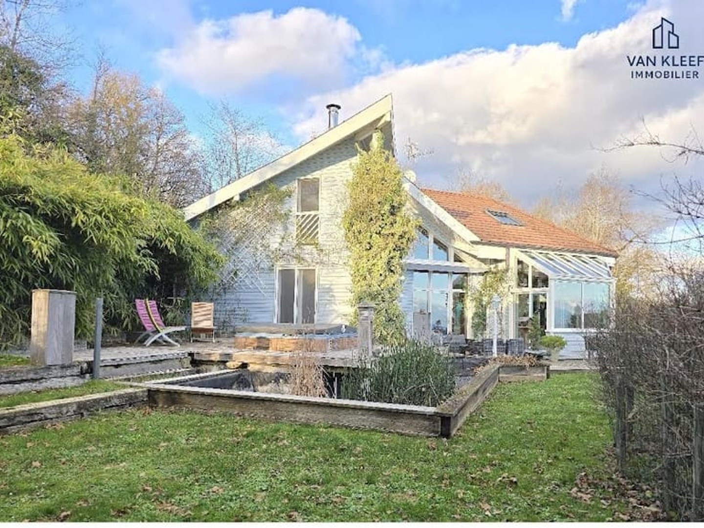 Maison 6 pièces 232 m²