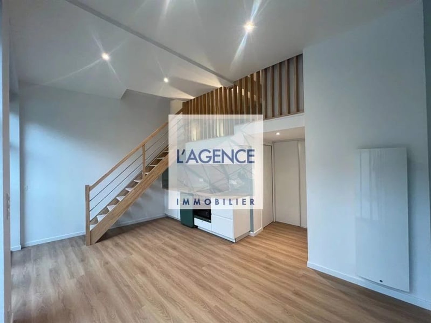 Studio T1 Bis avec terrasse proche centre ville