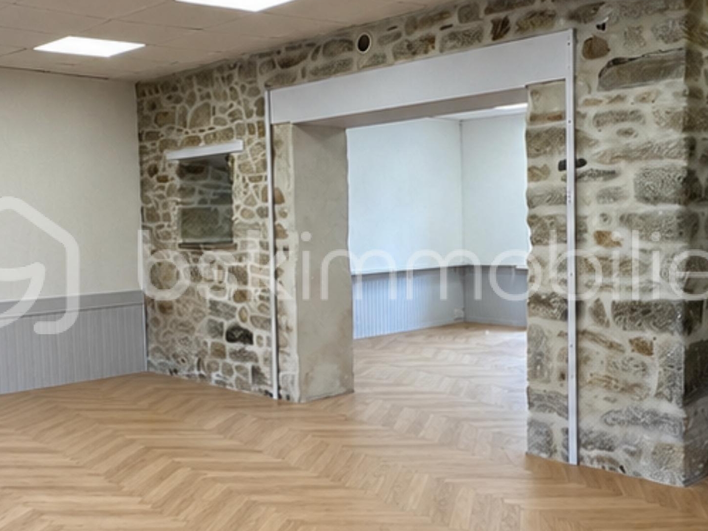 Fonds de commerce 4 pièces 76 m²