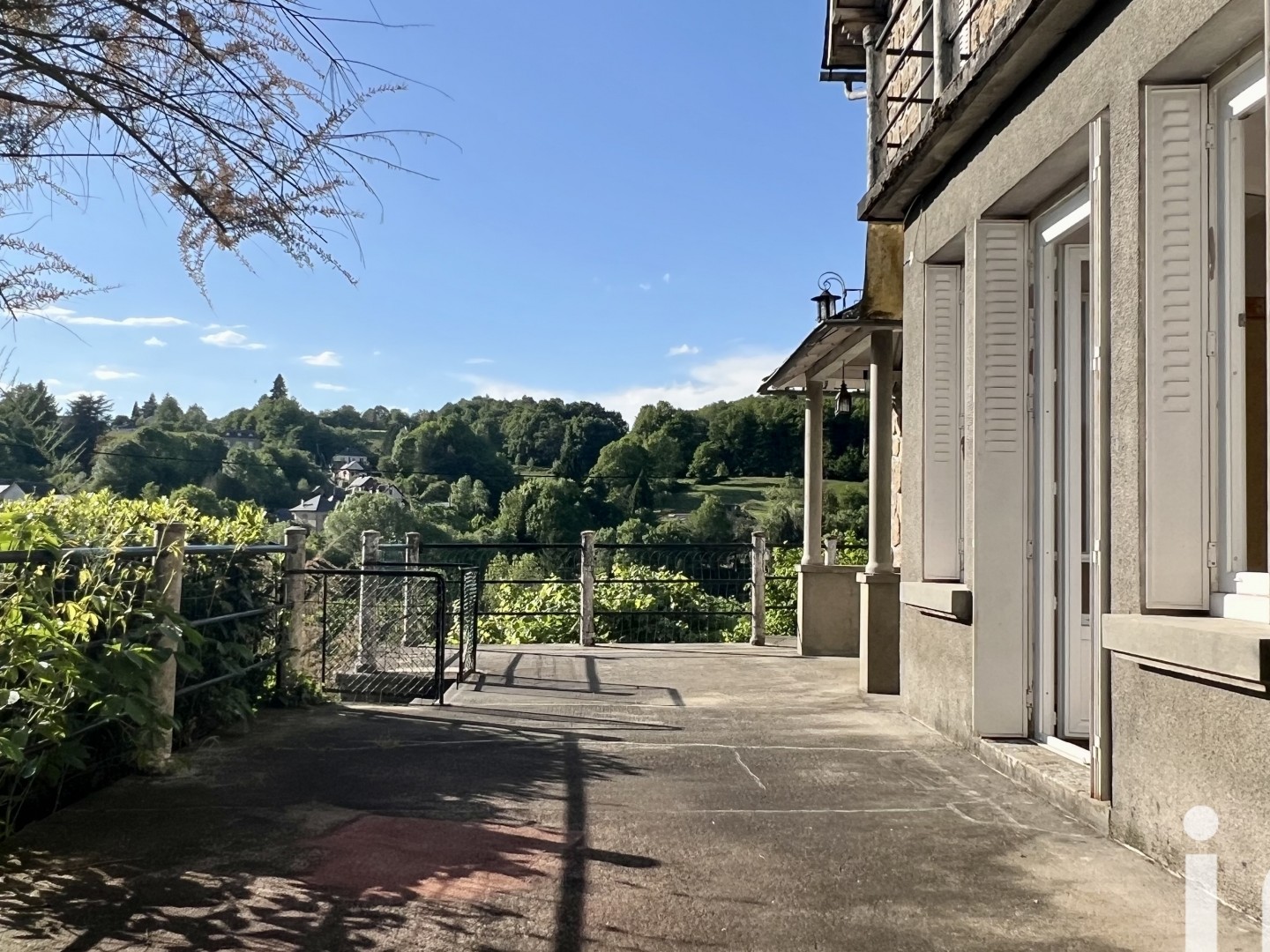 Maison 9 pièces 220 m²