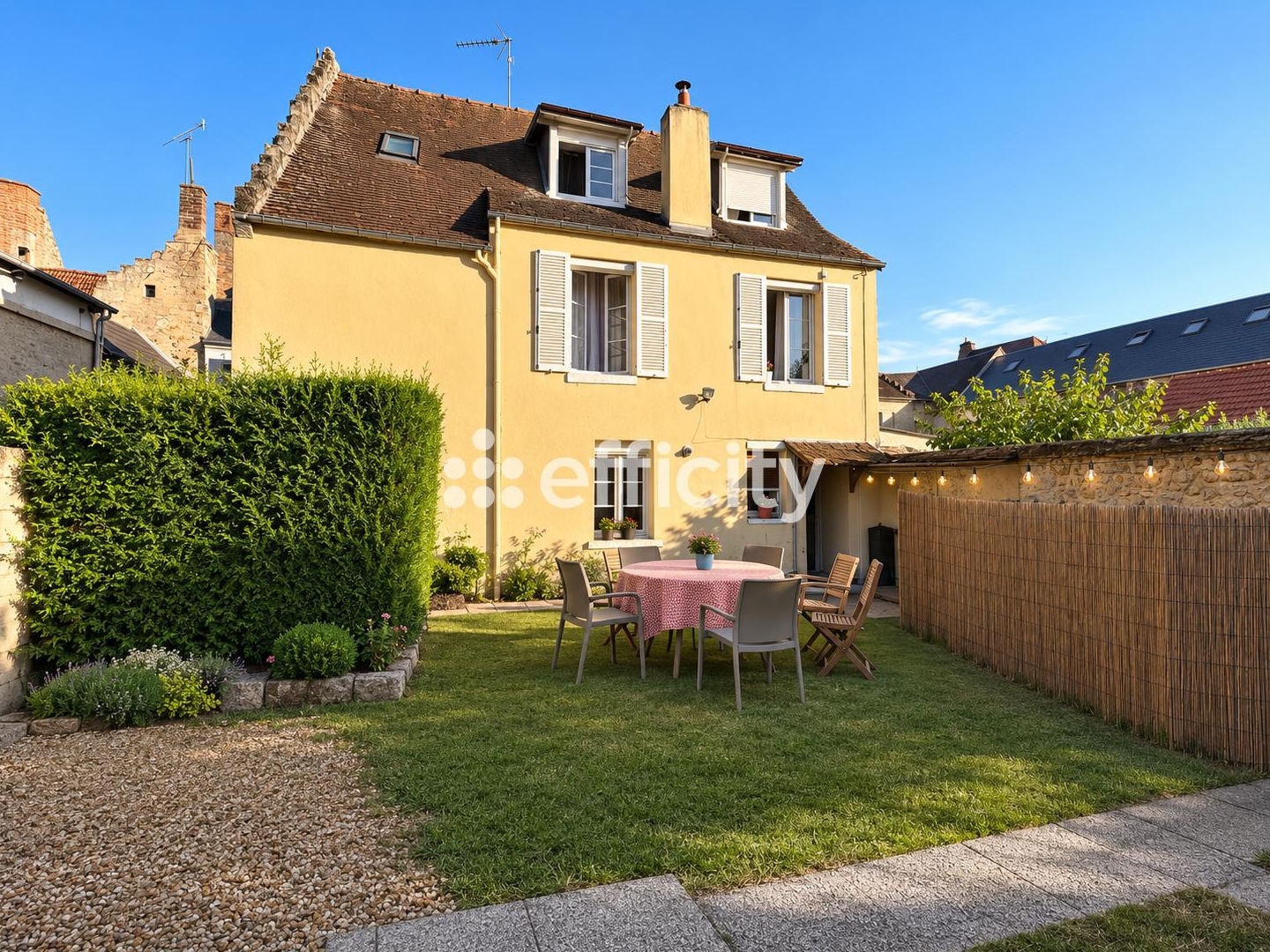 Maison 5 pièces 144 m²