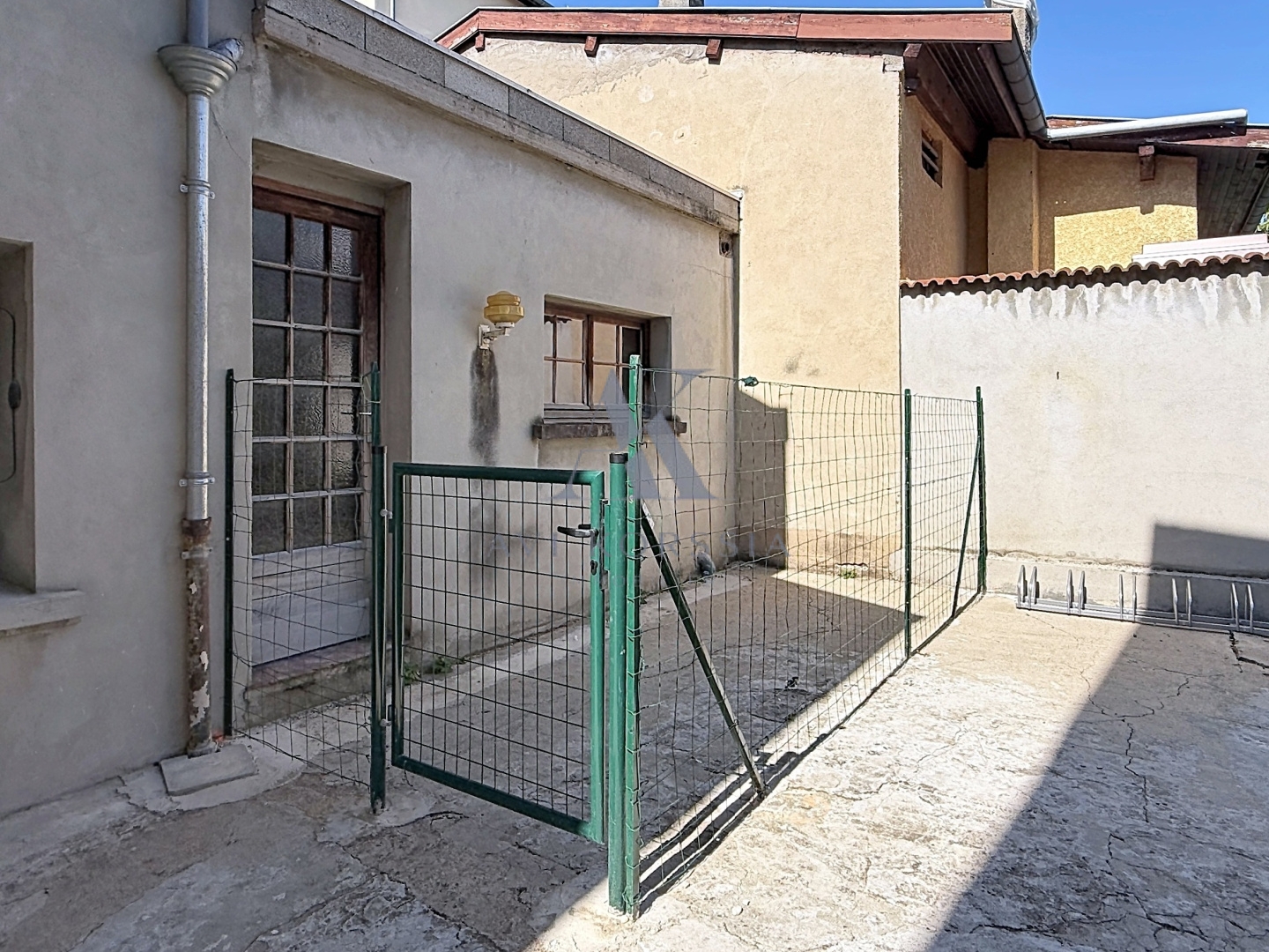 Appartement à vendre - 2 pièces - 39m2 - Sathonay-Camp (69580)