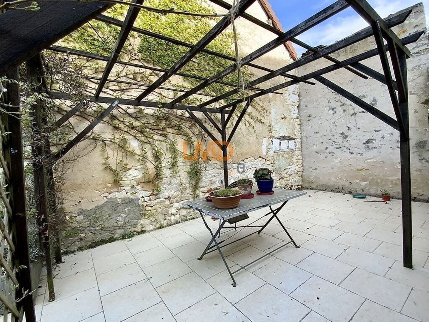 Maison à vendre - 4 pièces - 157m2 - Mézières-En-Brenne (36290)
