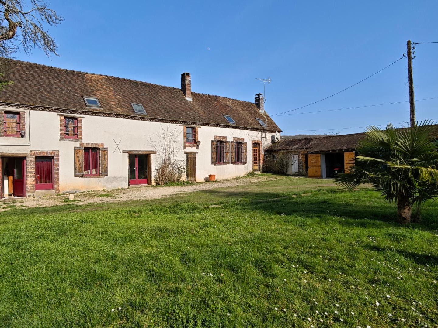 Idéal maison principale ou secondaire, secteur calme.