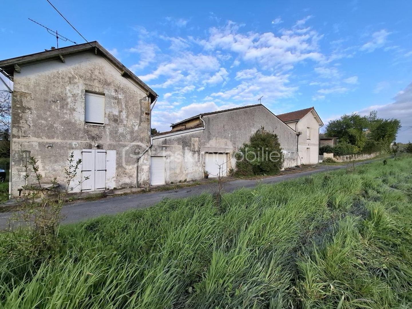 Immeuble à vendre - 4 pièces - 110m2 - Saint-Genès-De-Ca... (33350)