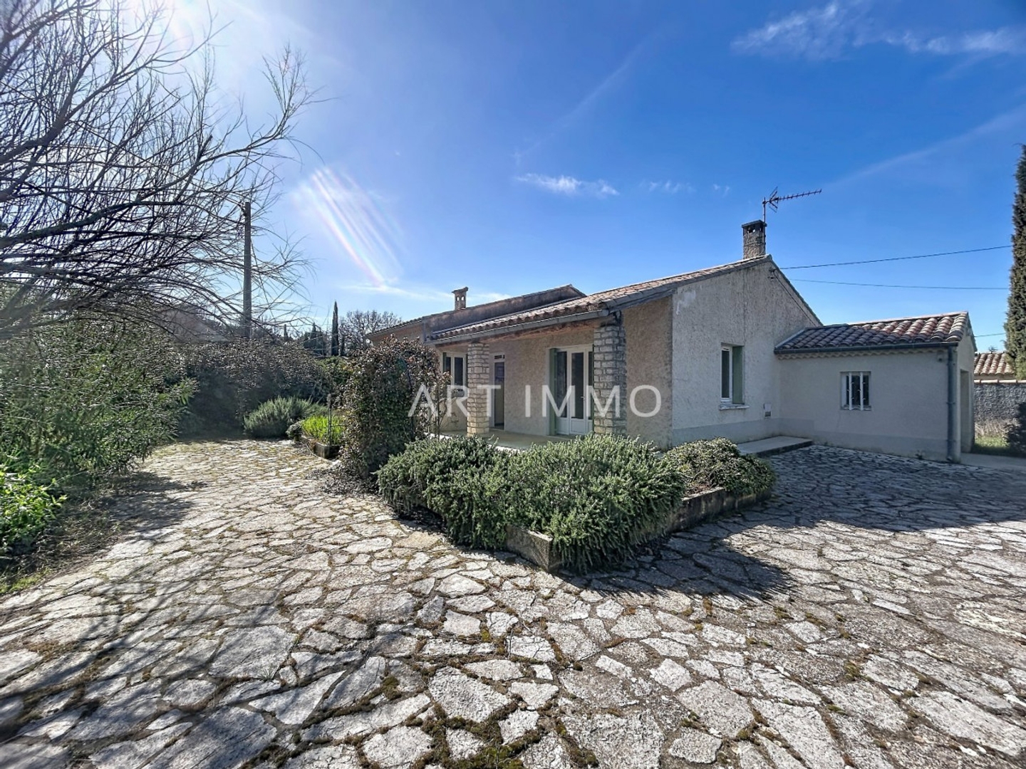 Maison à vendre - 3 pièces - 87m2 - Robion (84440)