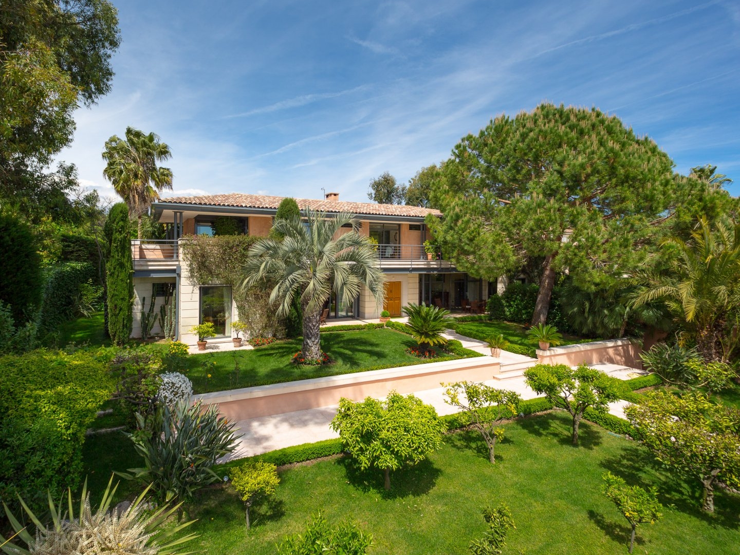 Maison à vendre - 8 pièces - 420m2 - Antibes (06160)