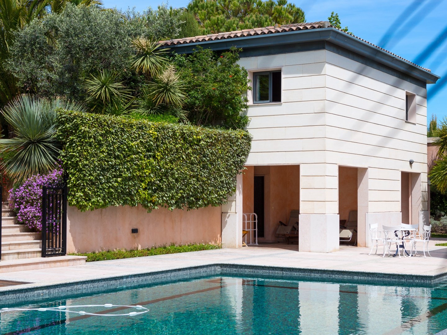 Maison à vendre - 8 pièces - 420m2 - Antibes (06160)