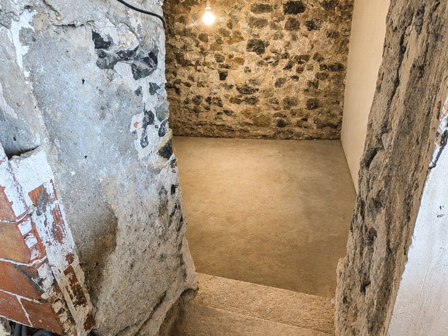 Immeuble à vendre - 4 pièces - 76m2 - Thoard (04380)