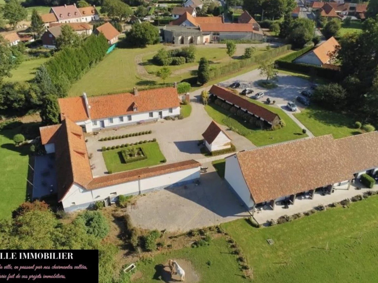 À VENDRE - Propriété de charme à 30 minutes des littoraux de la Côte d'Opale et de la Baie de Somme