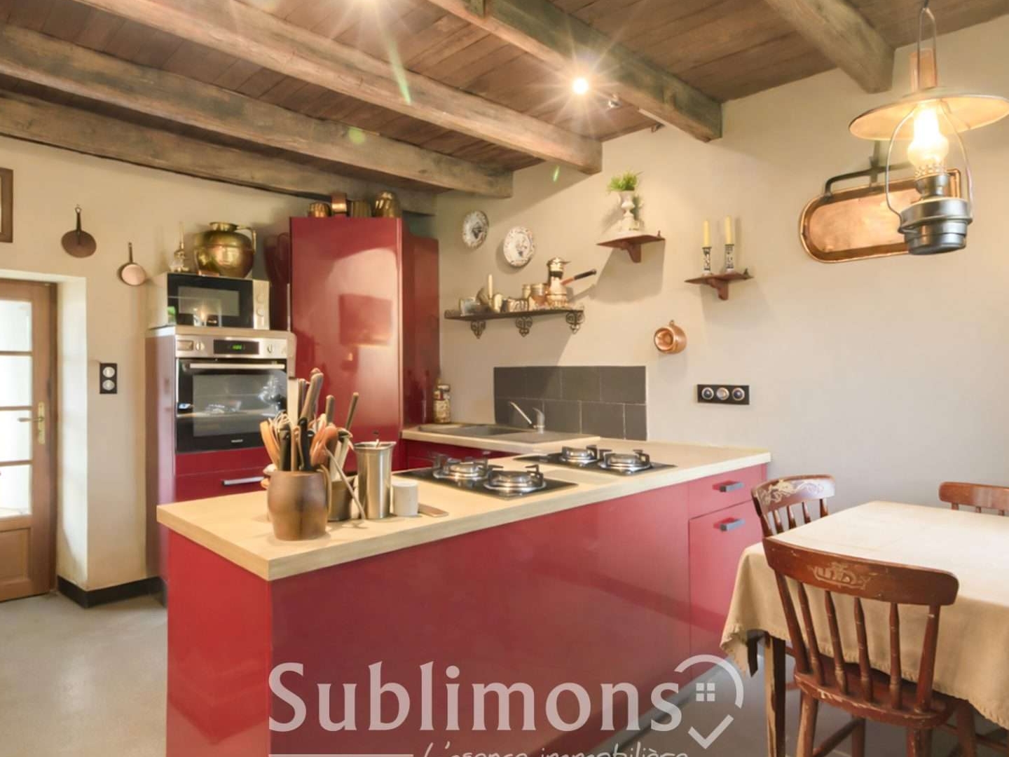 Maison 8 pièces 200 m²