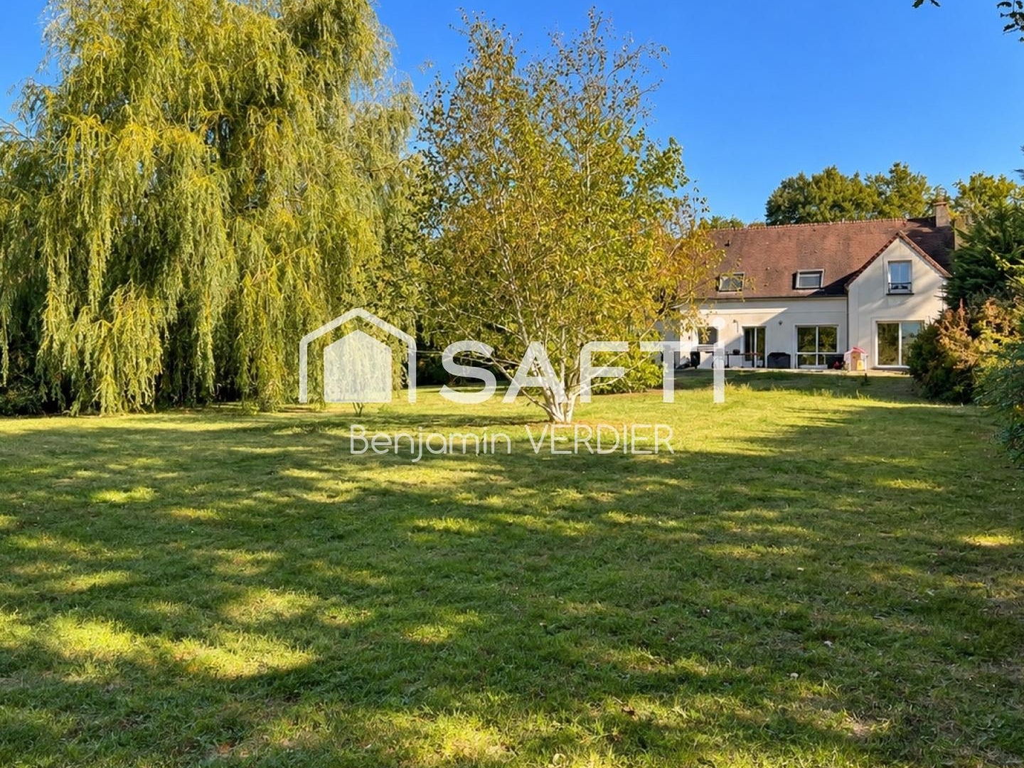 Maison familiale 5 chambres - terrain 2 433 m²