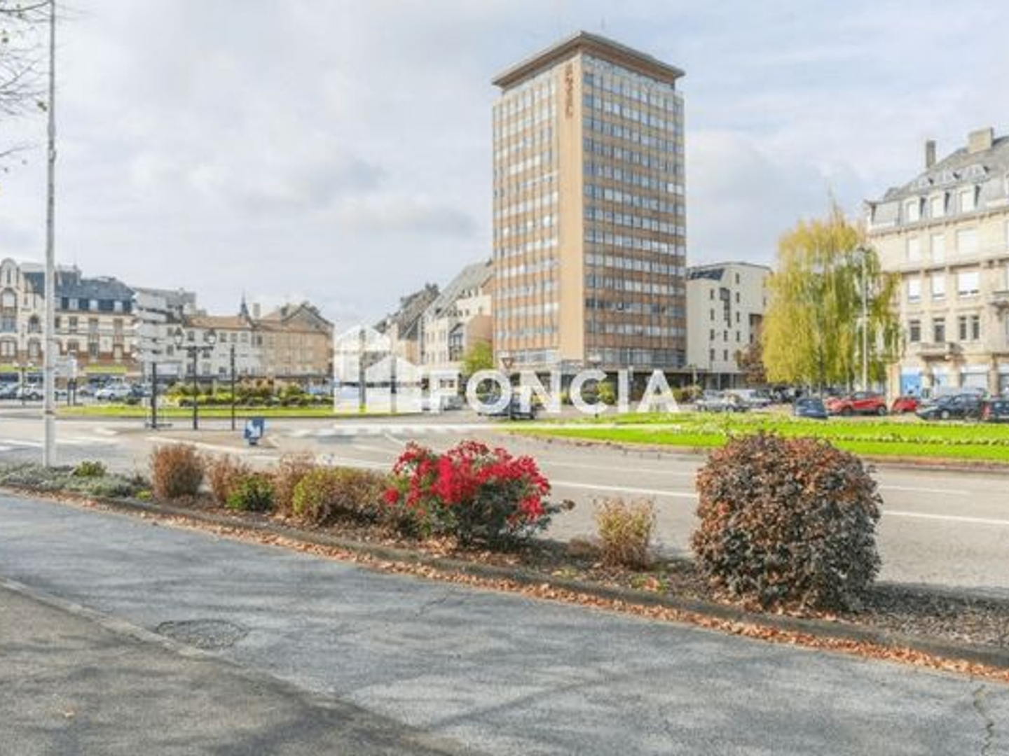 Local 3 pièces 130 m²