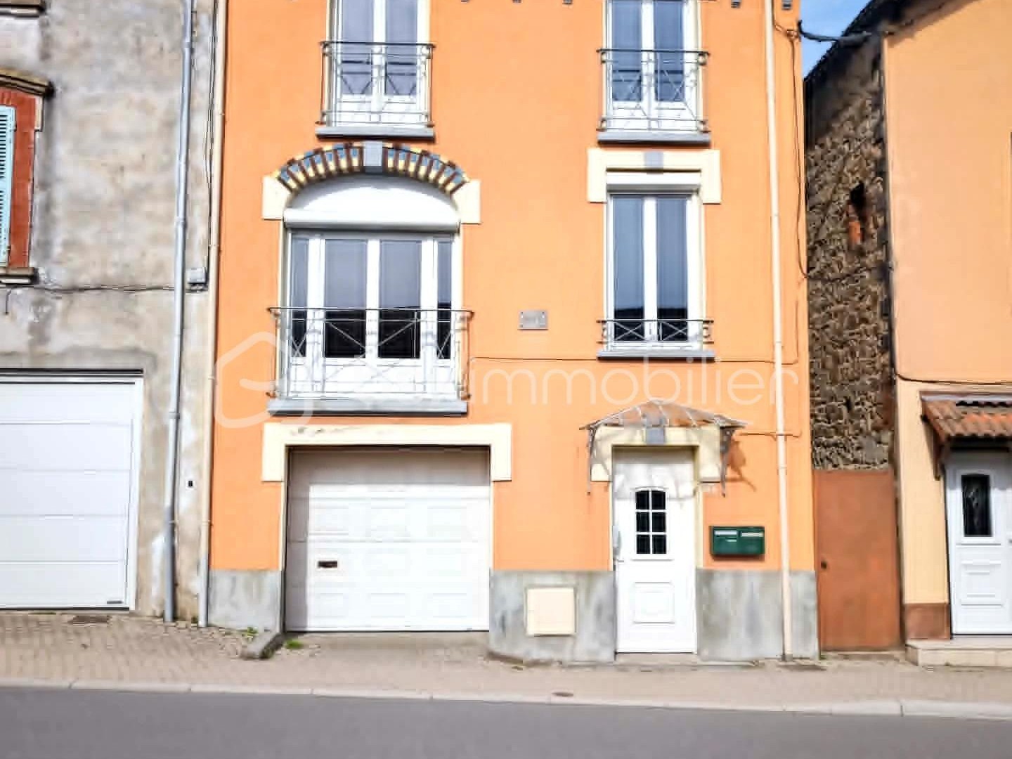 Immeuble de rapport 6 pièces 136 m²